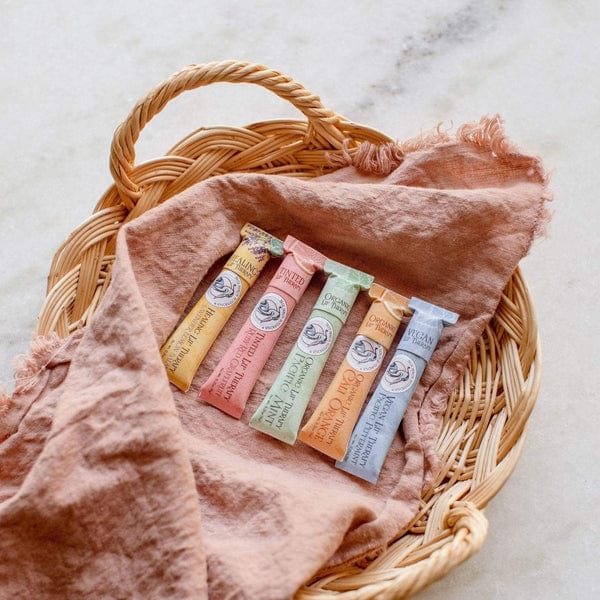 blue-heron-botanicals-lip-therapy-balm-zero-waste-lip-balm-vegan-chapstick-organic-plastic-free-30481678565487__PID:e4f27d45-4b7f-4525-a4b9-1b729f7e91fd